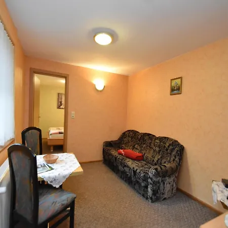 Apartamento Welcoming In Near Nightlife Meisdorf